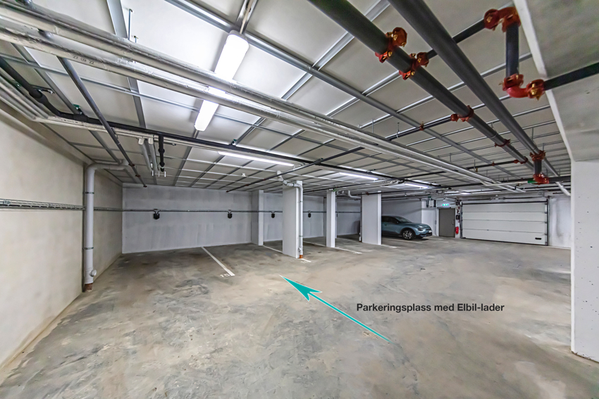 Oppstillingsplass i parkeringskjeller 