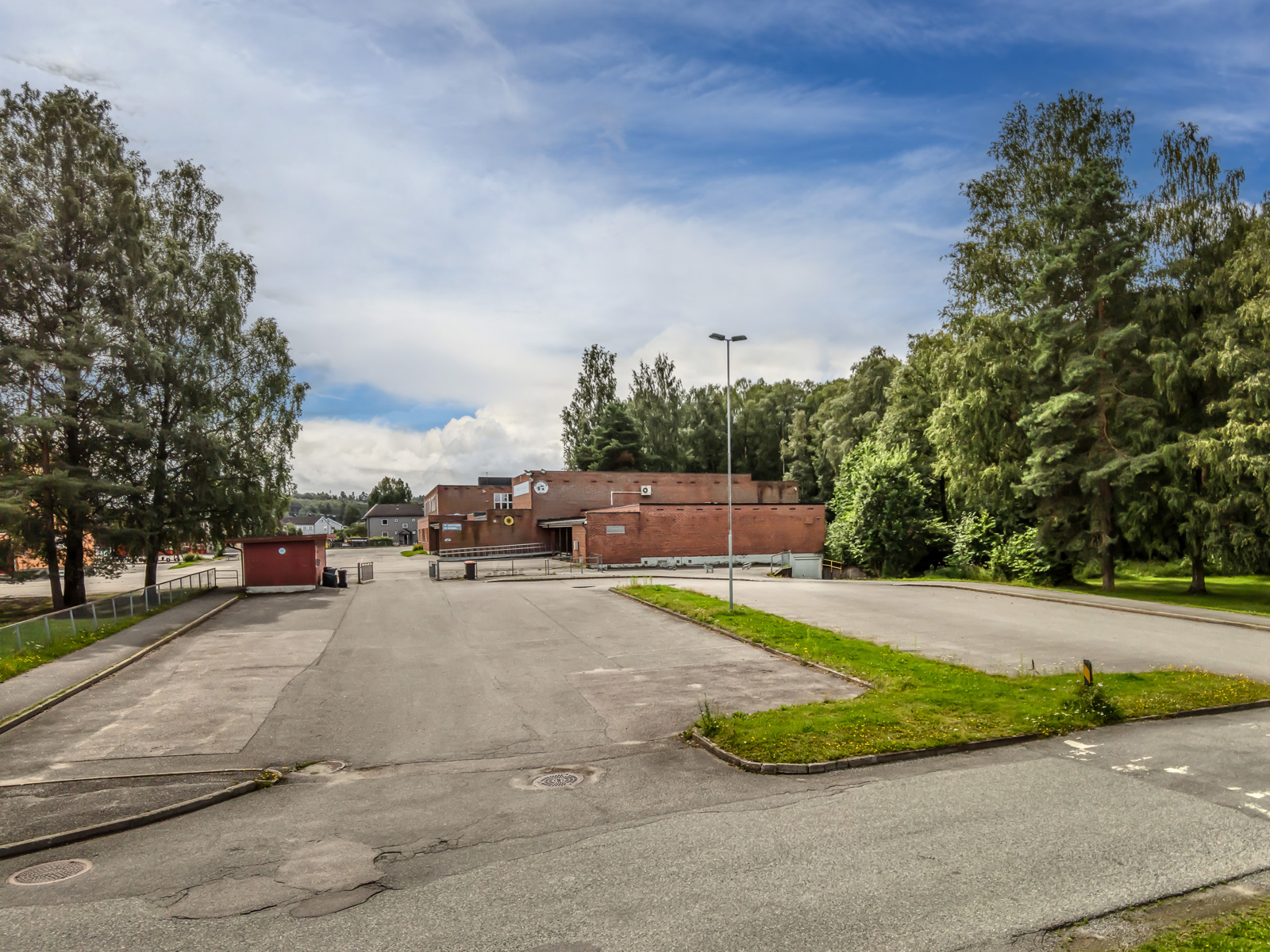 Kjørbekkhøgda barneskole rett i nærheten