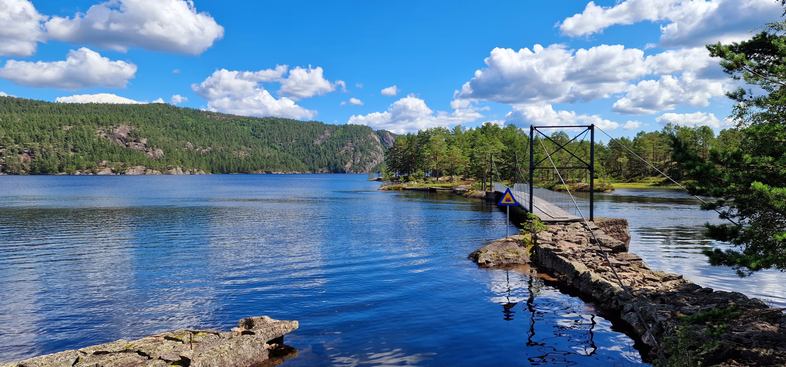 Fra turstien på vei til paradisbukta
