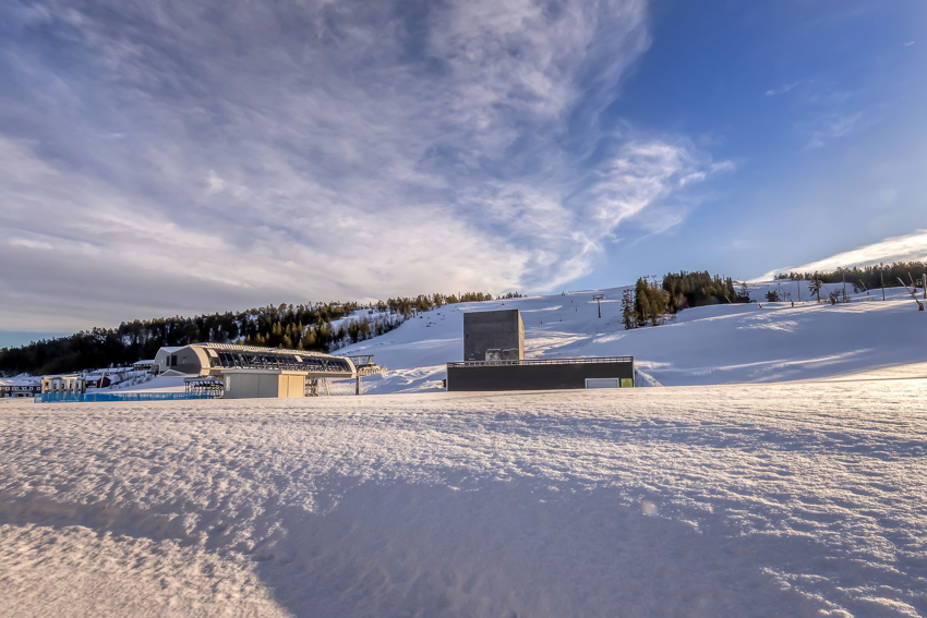 Gautefall skisenter ligger ca 15 km fra hytta
