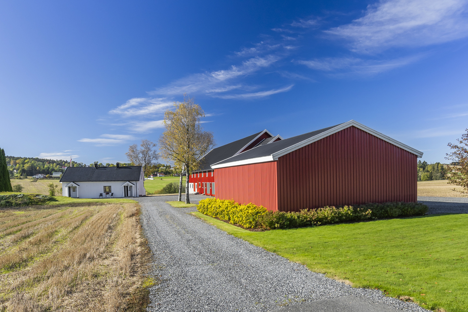 Garasje, Frittstående garasje på ca 100 kvm.