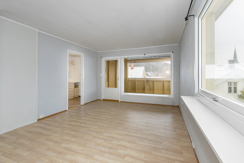 Utgang til innglasset balkong