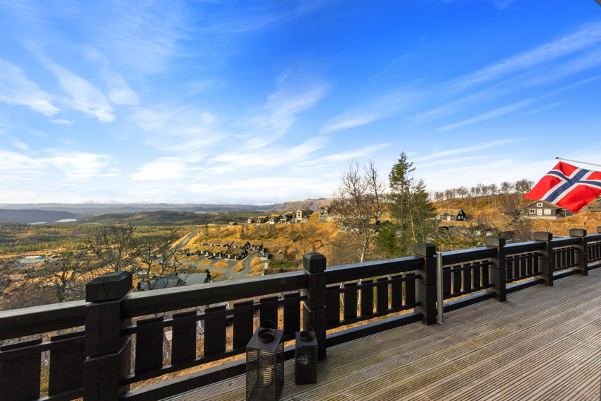 Fantastisk utsikt over hele dalen. Man får følelsen av å være kongen på haugen her 