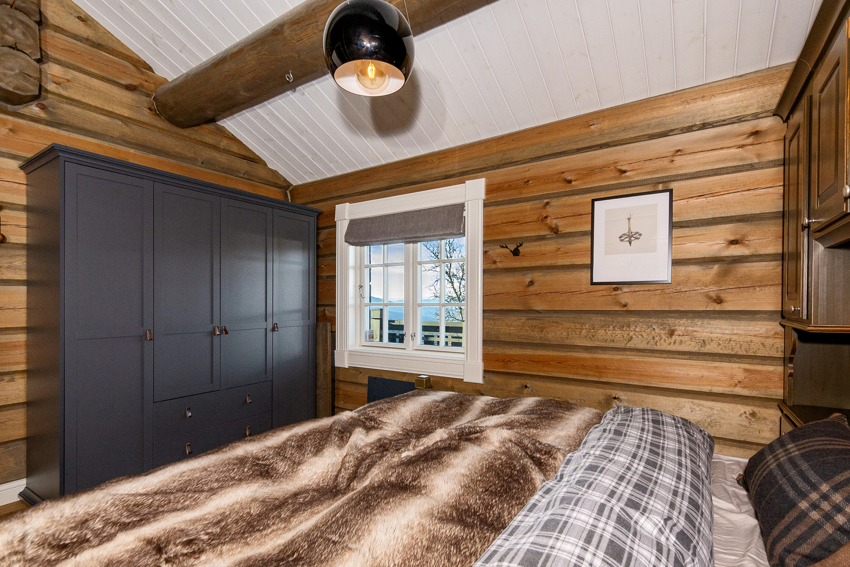 Hovedsoverom er av god størrelse.