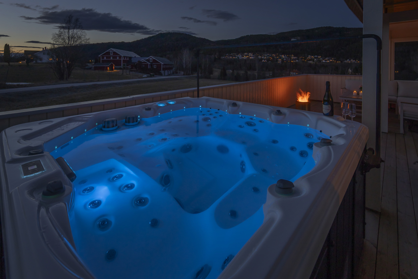 Jacuzzi på terrassen. 
