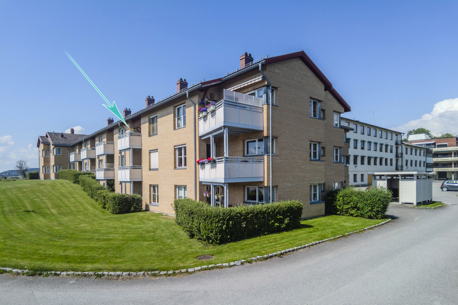 Leiligheten ligger i toppetasjen - Enkel og trappefri adkomst via heis