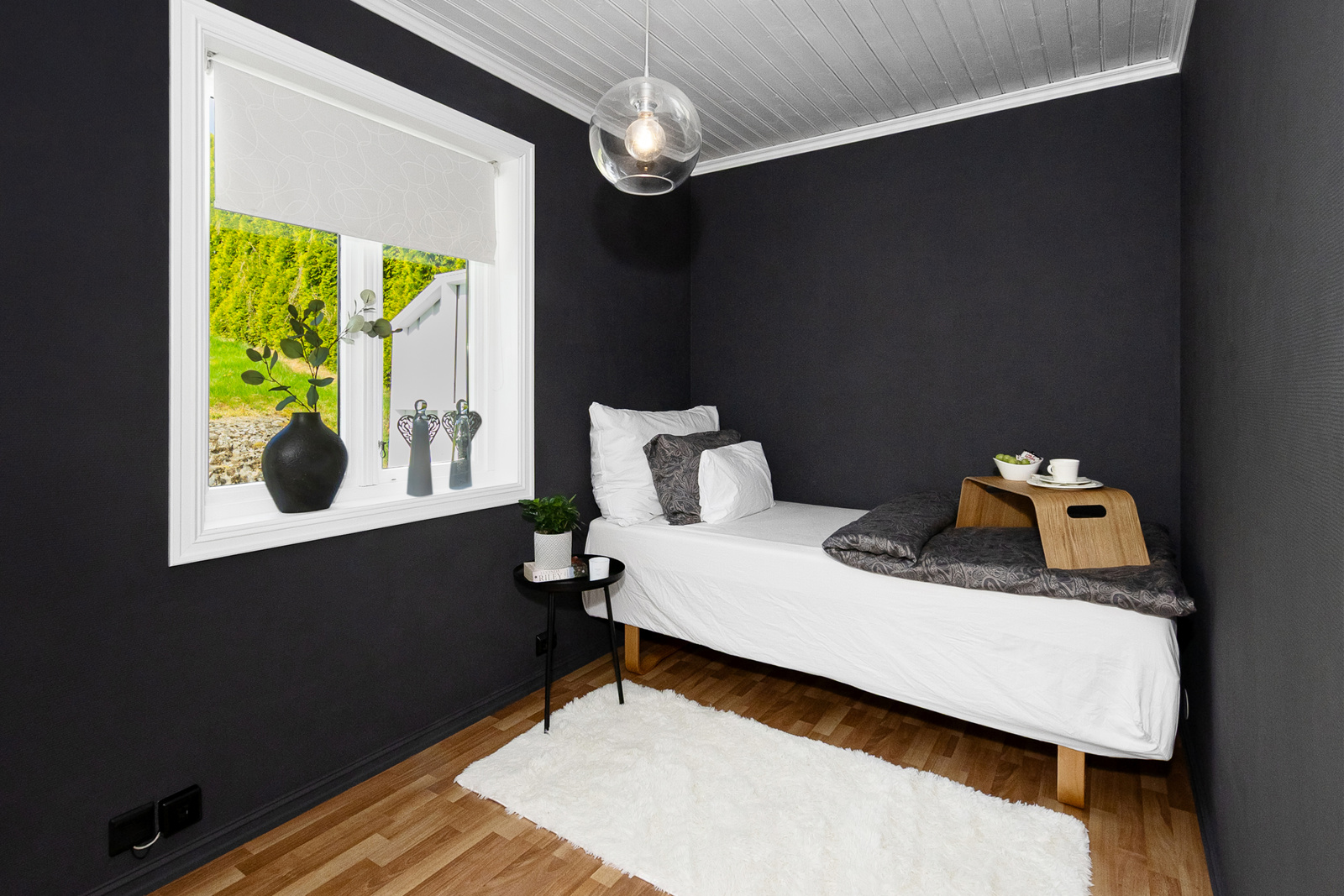 Soverom med garderobeskap