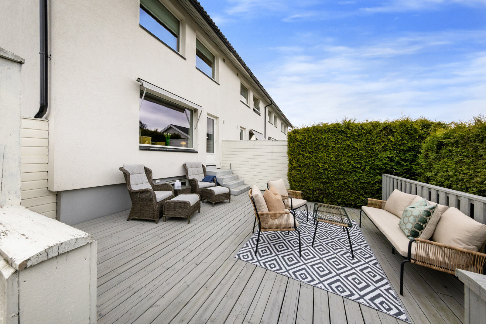 Herlig og usjenert terrasse