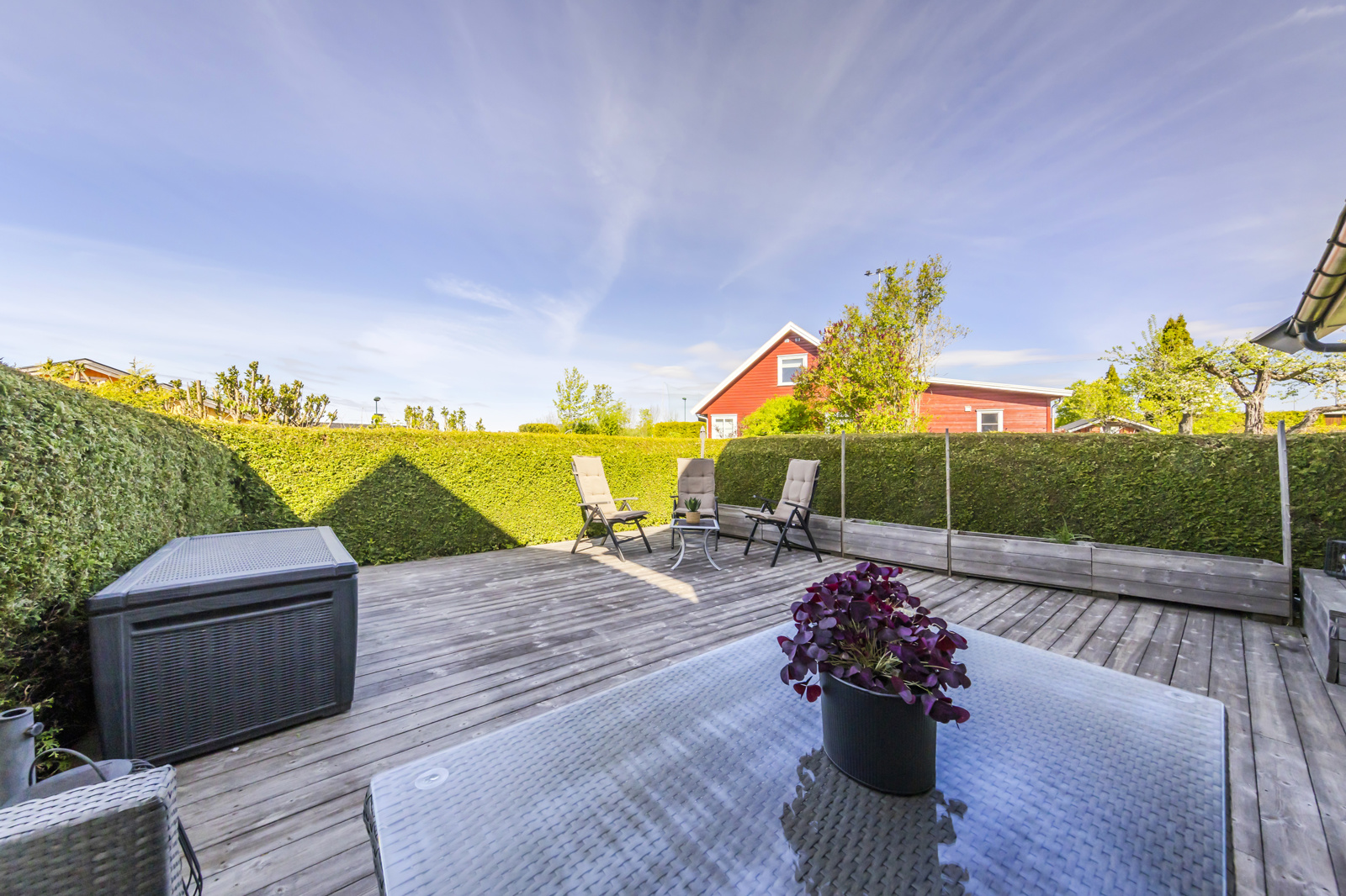 Her kan solen nytes til sen kveld