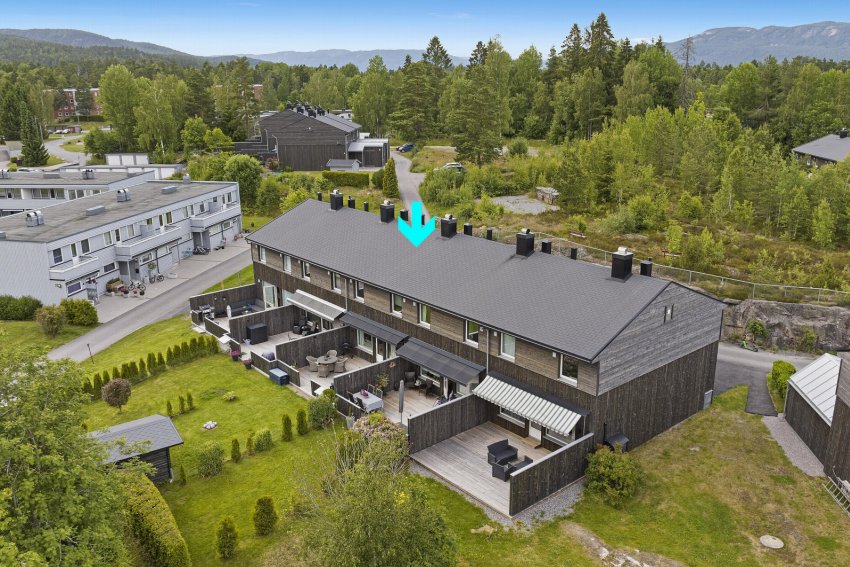 Haukåsen 12 C fra fugleperspektiv