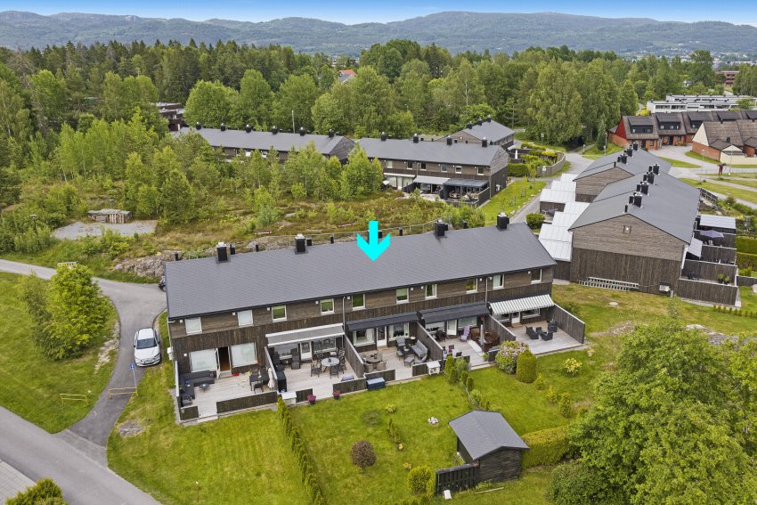 Haukåsen 12 C fra fugleperspektiv