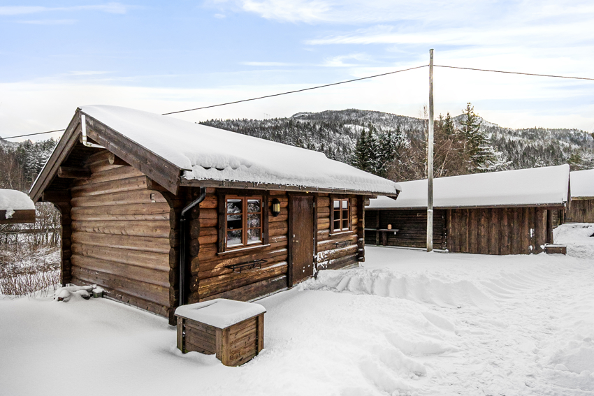 Anneks 1 er på ca. 27 m2 fra 2015.