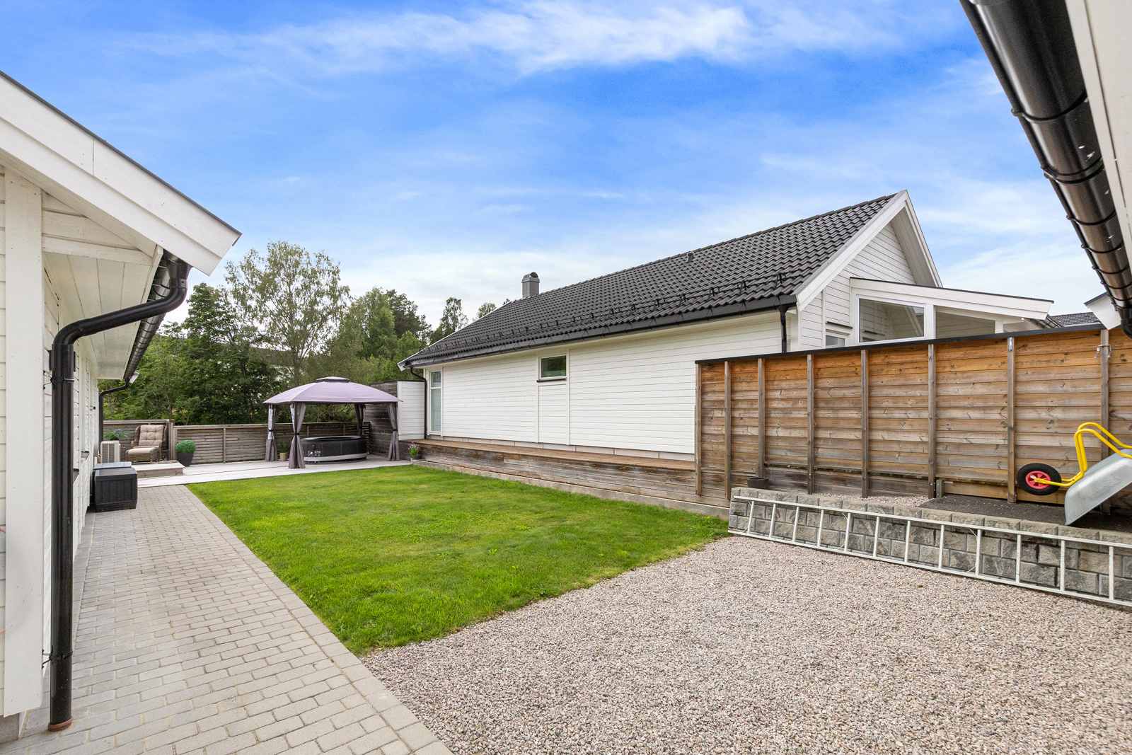 Lettstelt, pen hage