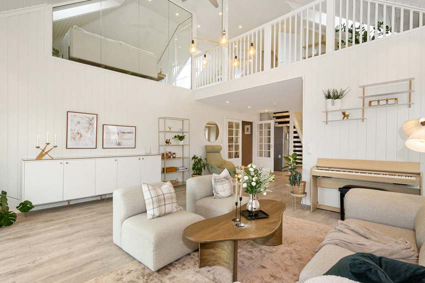 Stuen med loftstue og 