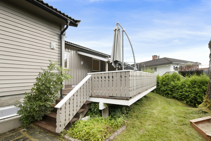 Verandaen har også adkomst fra hagen