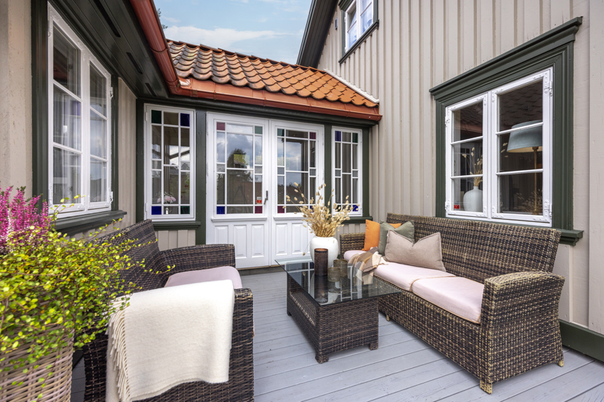 Lun og skjermet uteplass