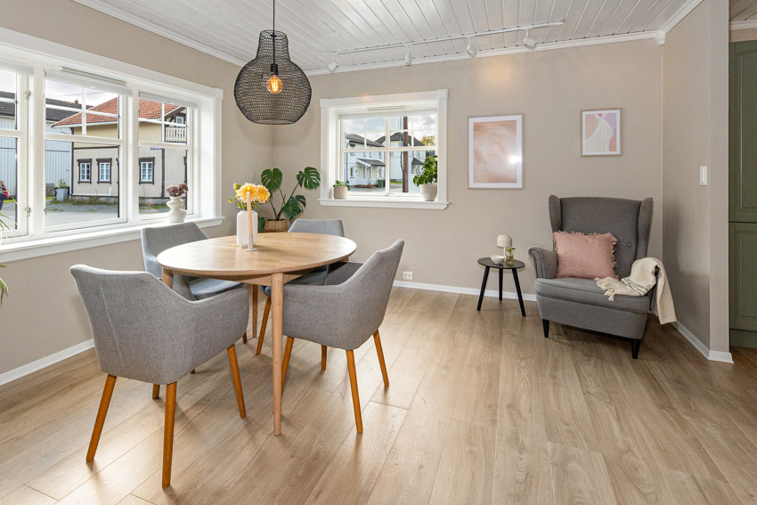 Stuen m/spiseplass