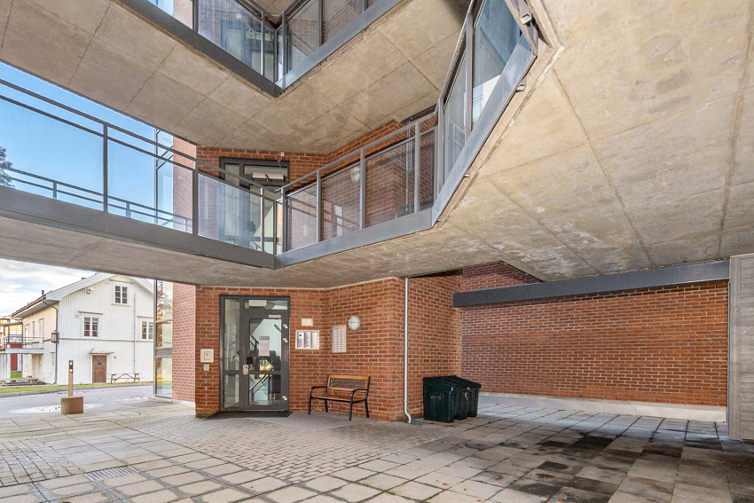 Fra inngangen til bygget