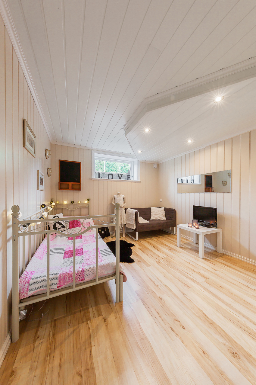 Fra soverom i underetasejen (ikke søkt bruksendret)