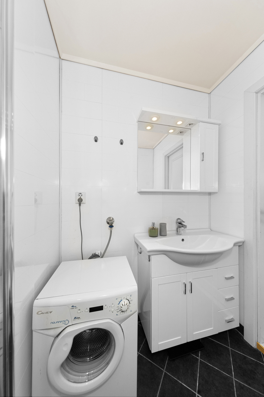 Delikat bad som er pusset opp i regi av borettslaget i 2016/2017