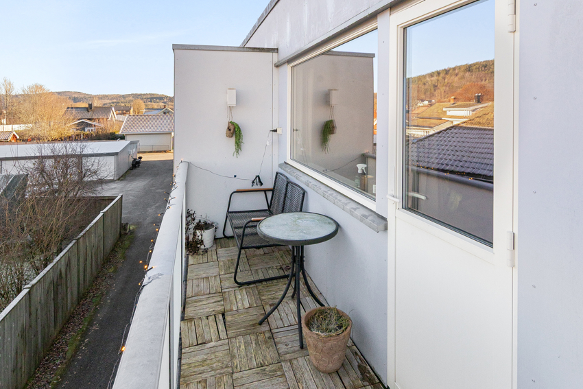 Balkong med kveldssol - Høyt og fritt i toppetasjen