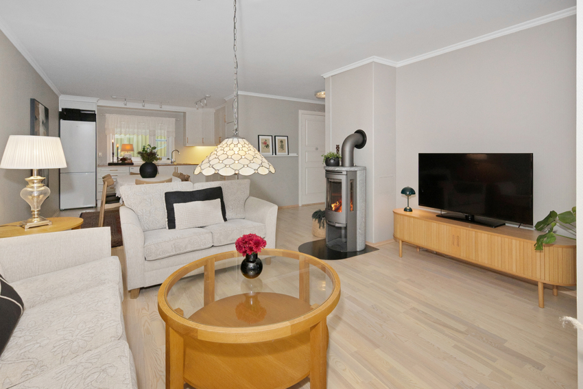 God vedovn i delet mellom stue og spisestue. Plantegningen gir god løsning for litt adskilt stue og spisestue. 