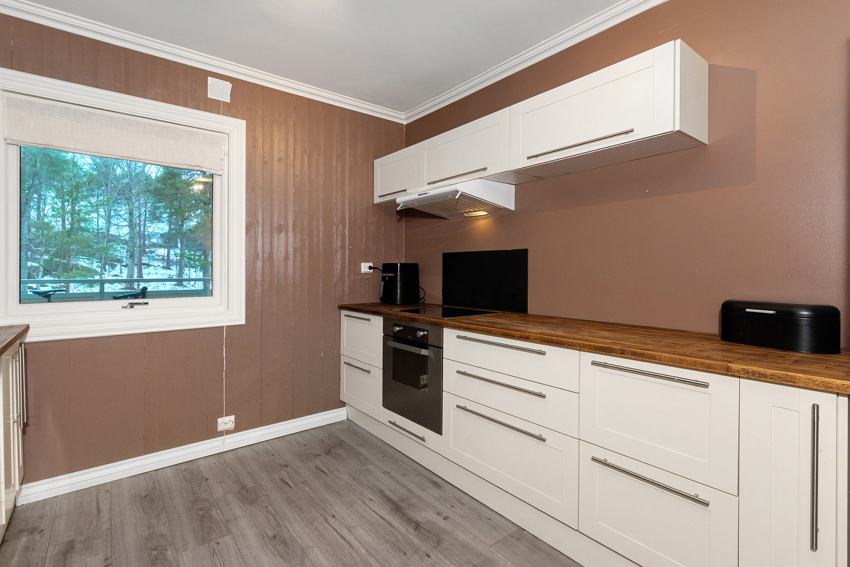 Integrerte hvitevarer følger med kjøpet.