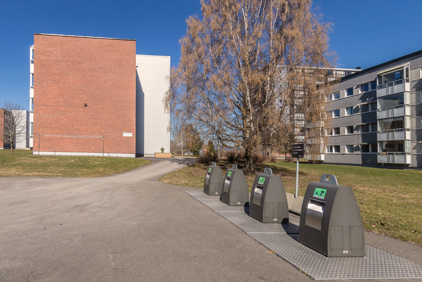 Praktiske nedgravde søppelcontainere 