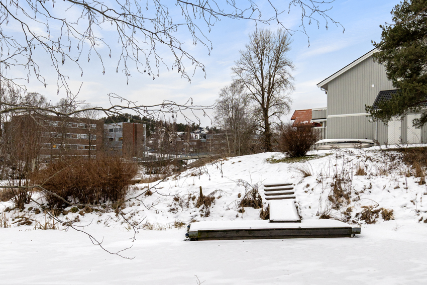 Borettslaget disponerer brygge ved Falkumelva