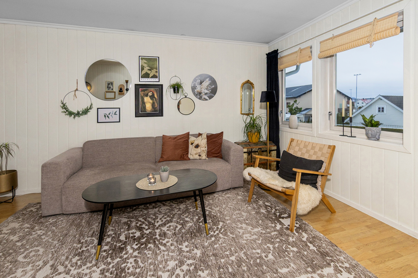 Stuen er lysmalt og delikat