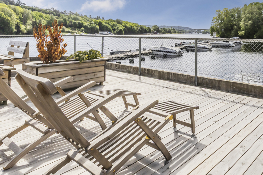 Det hører med båtplass til leiligheten.